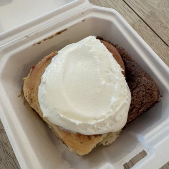 The Hive - Original Cinnamon Roll - Coffee & Tea Near Me - Hoboken, New Jersey