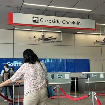 Southwest Airlines - Curbside Check In - Airlines Near Me - Dallas, Texas Southwest Airlines - Curbside Check In - Airlines Near Me - Dallas, Texas