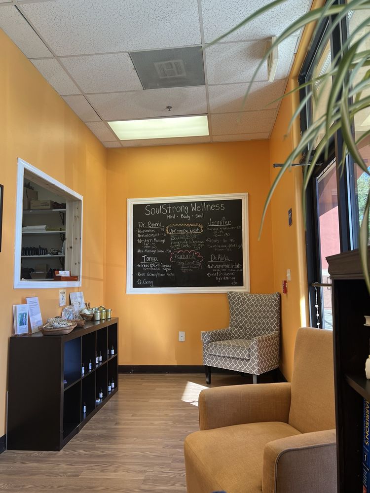 SoulStrong Wellness Logo