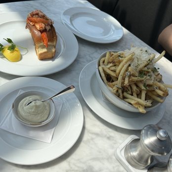 RH Rooftop Restaurant at RH Oak Brook - Lobster Roll Parmesan Truffle Fries - Breakfast & Brunch Near Me - Oak Brook, Illinois RH Rooftop Restaurant at RH Oak Brook - Lobster Roll Parmesan Truffle Fries - Breakfast & Brunch Near Me - Oak Brook, Illinois