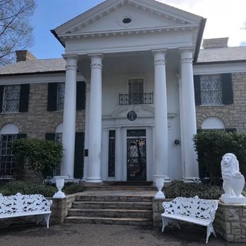 Graceland Mansion - Museums Near Me - Memphis, Tennessee