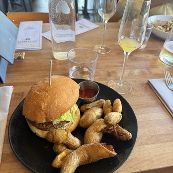 Revolution Winery & Kitchen - Vegan Near Me - Sacramento, California