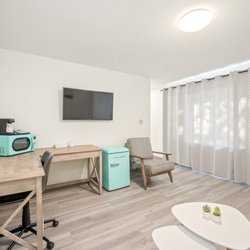 Founder's Brook Motel & Suites - Suite Living Room