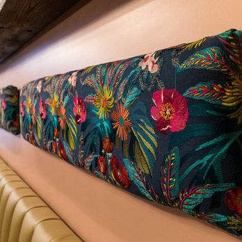 Dorothy's Downtown - Dining Room - Cocktail Bars Near Me - Jacksonville, Florida