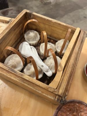 Miss Shirley's by null