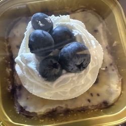 Miners Pizza - Gluten free lemon blueberry cheese cake.
