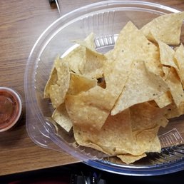 What is wrong with this picture?  There are more chips in the bag too.  SHAME!