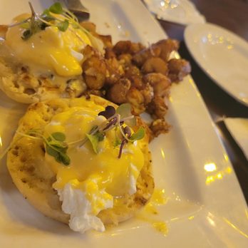 The Southern on 8th - Country Ham(less!) Benedict - Bars Near Me - Clermont, Florida The Southern on 8th - Country Ham(less!) Benedict - Bars Near Me - Clermont, Florida