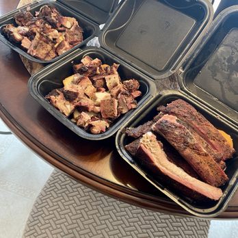 Smokehouse ATL BBQ - 2 Rib-Tip Sandwich and Half Slab - Barbeque Near Me - Riverdale, Georgia Smokehouse ATL BBQ - 2 Rib-Tip Sandwich and Half Slab - Barbeque Near Me - Riverdale, Georgia