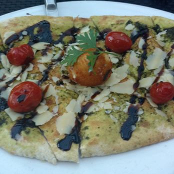 Dockside Restaurant - Flat bread - Seafood Near Me - Vancouver, British Columbia