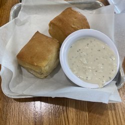 Giulias Cafe - Biscuits and Gravy