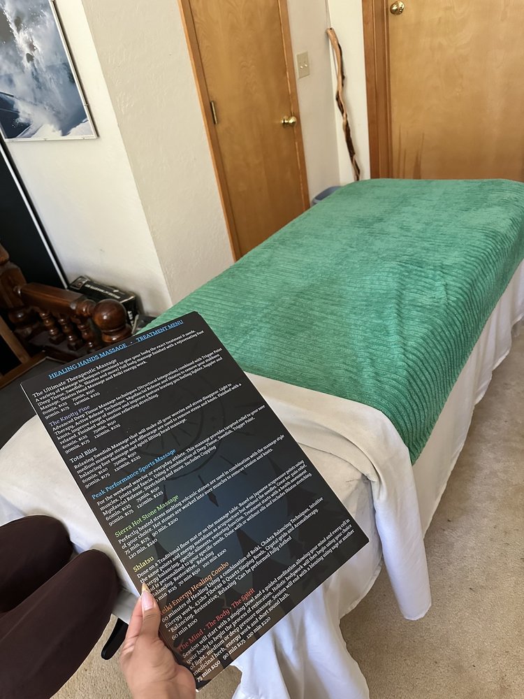 Healing Hands Mobile Massage & Bodywork Logo