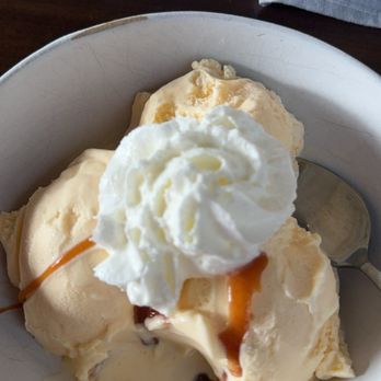 Rossetti Restaurant - Beverly - dessert - ice cream sundae - Italian Near Me - Beverly, Massachusetts Rossetti Restaurant - Beverly - dessert - ice cream sundae - Italian Near Me - Beverly, Massachusetts