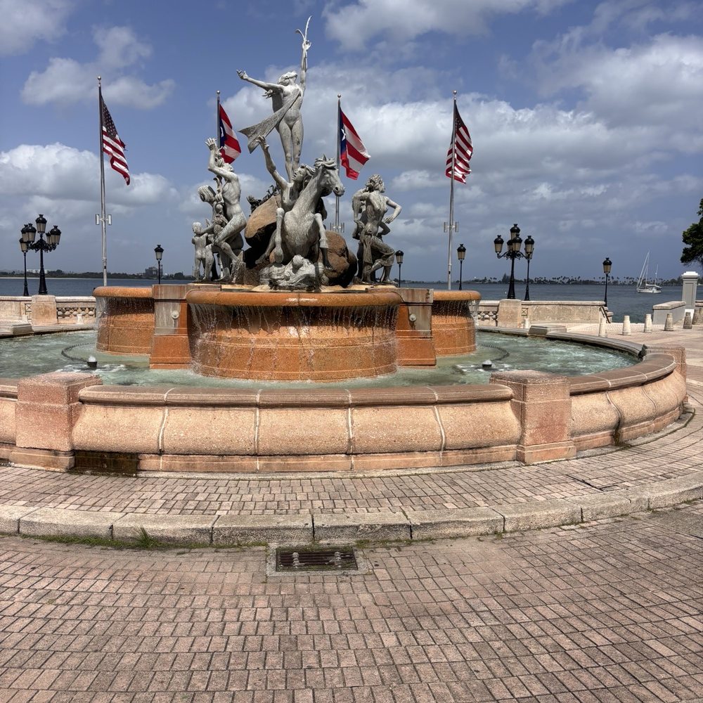 Fuente Raíces - Landmarks & Historical Buildings Near Me - San Juan, Puerto Rico