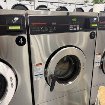 Laundrybee - Laundromat Near Me - Forest Hills, New York
