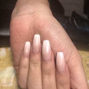 American Nails - Nail Salons Near Me - Niantic, Connecticut