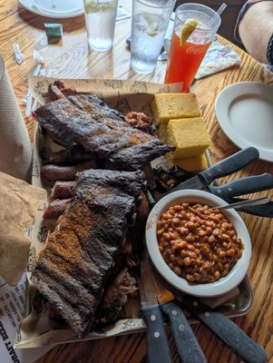 Buck's Naked BBQ & Studio Bar by null