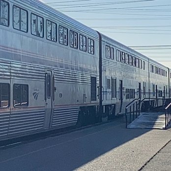 Northridge Metrolink Station - Public Transportation Near Me - Northridge, California
