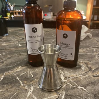Dundee Candle - Candle Scents - Candle Stores Near Me - Omaha, Nebraska