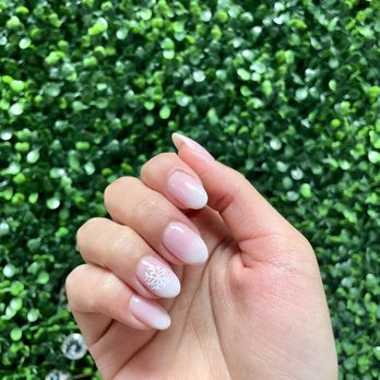 Phantastic Nails & Spa - Ombré nails with snowflake design - Nail Salons Near Me - North Las Vegas, Nevada Phantastic Nails & Spa - Ombré nails with snowflake design - Nail Salons Near Me - North Las Vegas, Nevada
