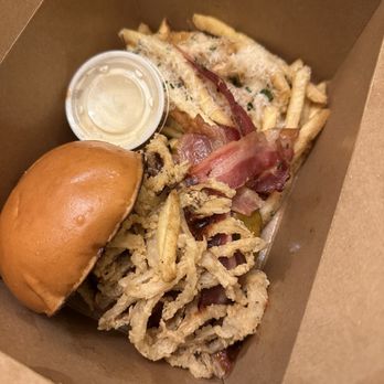 Eureka! - Bbq burger - American Near Me - Berkeley, California