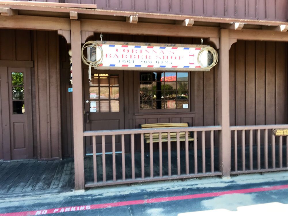 Corinna's Barbershop Logo