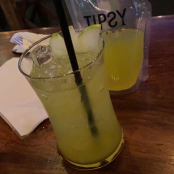 Queens Bully - Neonlite - Gastropubs Near Me - Forest Hills, New York Queens Bully - Neonlite - Gastropubs Near Me - Forest Hills, New York