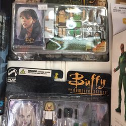 Cosmic Rays - Buffy the Vampire slayer toys!