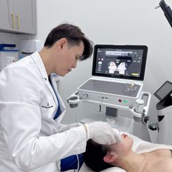 Phi MD Aesthetics - Ultherapy Prime with Dr. Phi