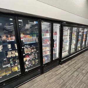 CVS PHARMACY - Updated December 2025 - 13 Photos - 401 Spring Garden St ...