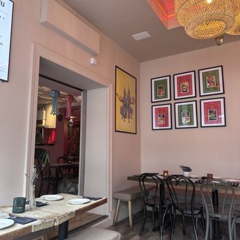 Siam Siam - Dining area - Thai Near Me - Brighton, BNH