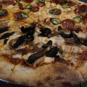 Pizza Mind - Pepperoni, jalapeño, pineapple on one side and mushroom, chicken and onion on the other - Pizza Near Me - Asheville, North Carolina Pizza Mind - Pepperoni, jalapeño, pineapple on one side and mushroom, chicken and onion on the other - Pizza Near Me - Asheville, North Carolina