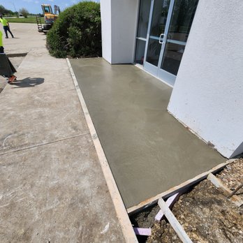 Franklin Concrete Construction - General Contractors Near Me