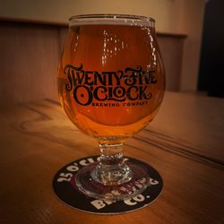 25 O'Clock Brewing Company - Moose Juice IPA with juniper and yuzu