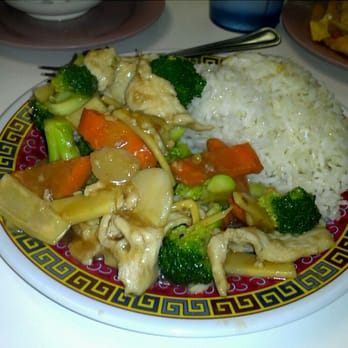 Lucky House Restaurant - Mixed veggies and chicken. - Chinese Near Me - Rolla, Missouri Lucky House Restaurant - Mixed veggies and chicken. - Chinese Near Me - Rolla, Missouri