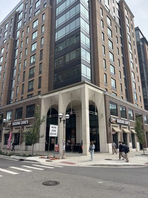 Raising Cane's Chicken Fingers by null