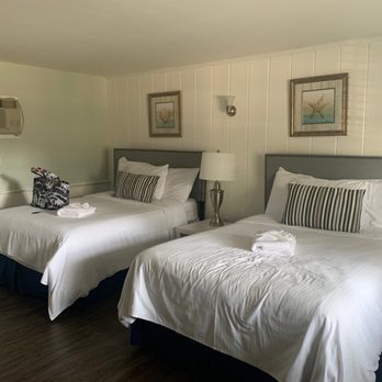 Veranda Cape Cod Resort - Two Queen Beds Suite - Hotels Near Me - Yarmouth, Massachusetts Veranda Cape Cod Resort - Two Queen Beds Suite - Hotels Near Me - Yarmouth, Massachusetts