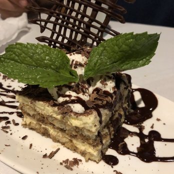 Paradiso Restaurant - Tiramisu - Italian Near Me - San Leandro, California
