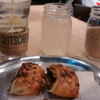 Woyton - Ingwertee, Lemonschorle, Mini-Schoko-Croissants - Coffee & Tea Near Me - Cologne, NW Woyton - Ingwertee, Lemonschorle, Mini-Schoko-Croissants - Coffee & Tea Near Me - Cologne, NW