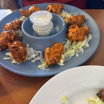 Beer Belly - Bone in wings with the homemade beer belly sauce - American Near Me - Radcliff, Kentucky