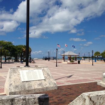 Mallory Square - Landmarks & Historical Buildings Near Me - Key West, Florida Mallory Square - Landmarks & Historical Buildings Near Me - Key West, Florida