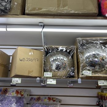 Chan's Silk Flower - Flowers & Gifts Near Me - Miami, Florida