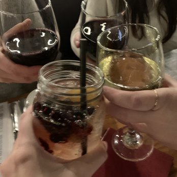 Il Fornello - White sangria + red/white wine - Italian Near Me - Ajax, Ontario