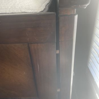 Move 4 Less - Not put back together properly due to missing nuts and bolts - Movers Near Me - Las Vegas, Nevada Move 4 Less - Not put back together properly due to missing nuts and bolts - Movers Near Me - Las Vegas, Nevada