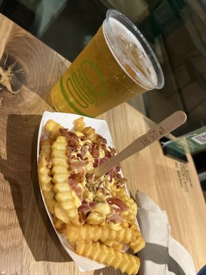 Shake Shack Downey by null