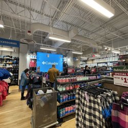 Columbia Factory Store - Shopping