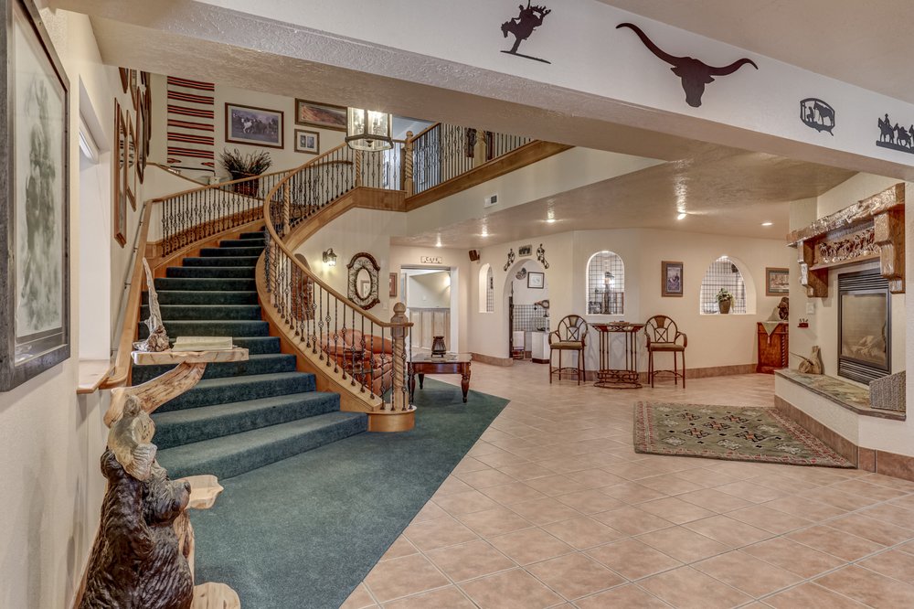 THE SNUGGLE INN 16 Photos & 25 Reviews 55 S Main, Loa, Utah