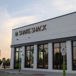 Shake Shack Bloomingdale