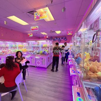 Magic Claw - Toy Stores Near Me - Las Vegas, Nevada Magic Claw - Toy Stores Near Me - Las Vegas, Nevada