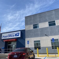USPS - Main Entrance. There is a side entrance for passport applicants.
